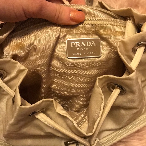 Prada backpack - Picture 4 of 5